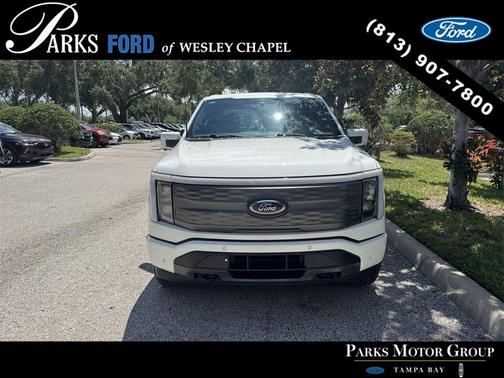 2023 Ford F-150 Lightning LARIAT