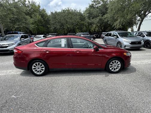 2016 Ford Fusion S
