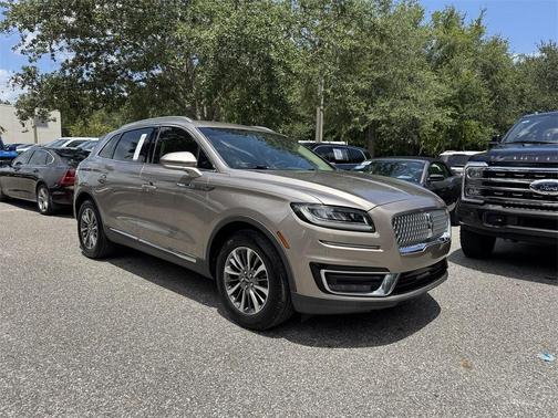 2019 Lincoln Nautilus Select