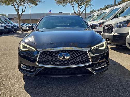 2022 INFINITI Q60 LUXE