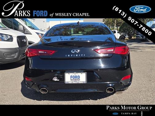 2022 INFINITI Q60 LUXE