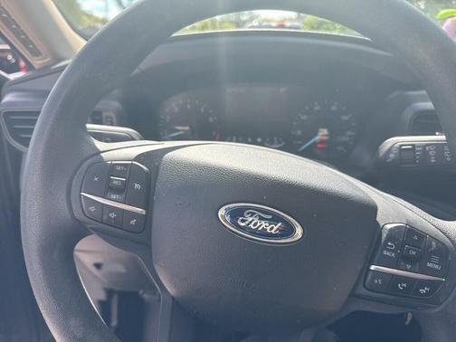 2021 Ford Explorer Base