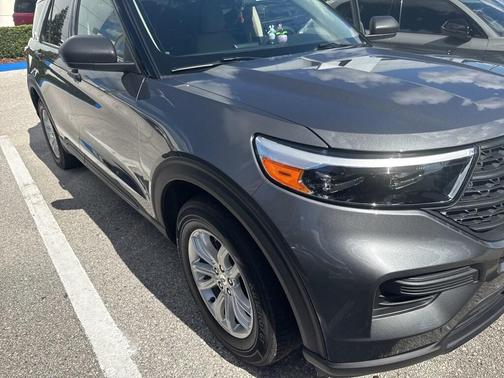 2021 Ford Explorer Base