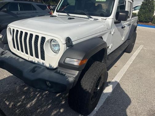 2021 Jeep Gladiator Sport