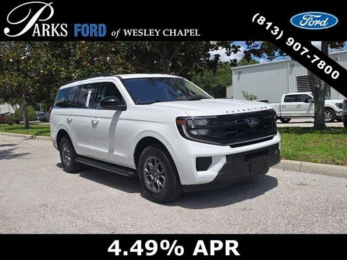 Oxford White 2025 Ford Expedition Active