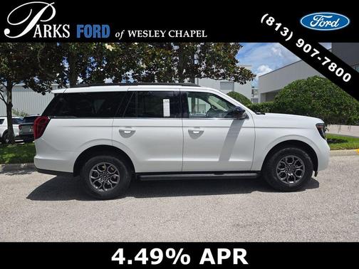 Oxford White 2025 Ford Expedition Active