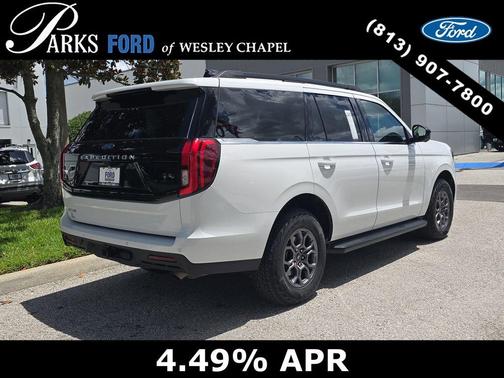 Oxford White 2025 Ford Expedition Active