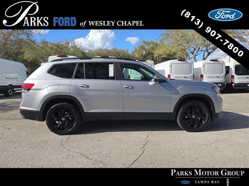 2022 Volkswagen Atlas 3.6L SE w/Technology