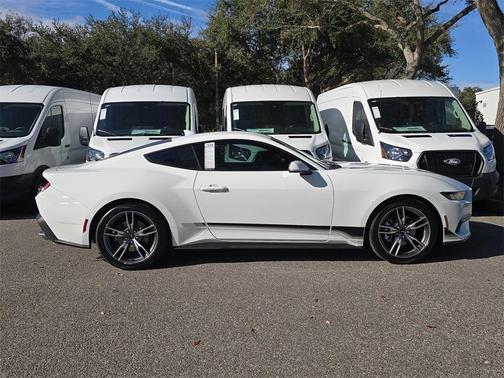 2025 Ford Mustang EcoBoost