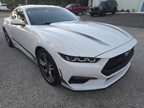 2025 Ford Mustang EcoBoost