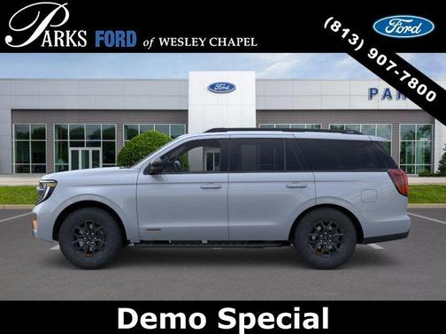 Glacier Gray Metallic 2026 Ford Expedition Tremor