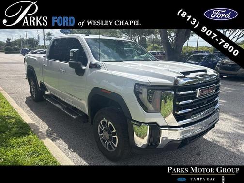 White Frost Tri-Coat 2024 GMC Sierra 2500 SLT