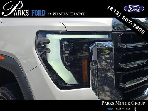 White Frost Tri-Coat 2024 GMC Sierra 2500 SLT