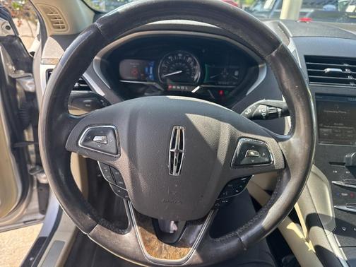 2015 Lincoln MKZ Hybrid Base
