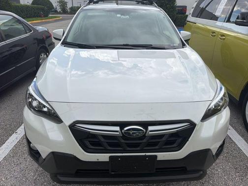 Crystal White Pearl 2021 Subaru Crosstrek Premium