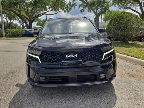 Ebony Black 2022 Kia Sorento SX