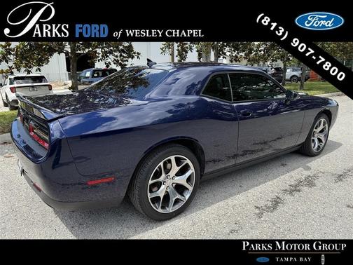 2015 Dodge Challenger SXT