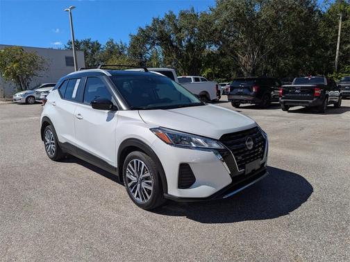 2023 Nissan Kicks SV