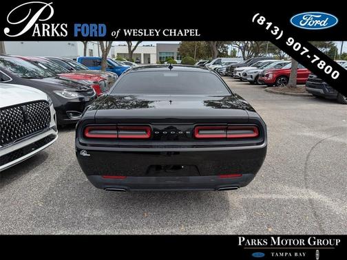 2016 Dodge Challenger SXT