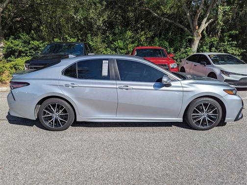 2023 Toyota Camry 