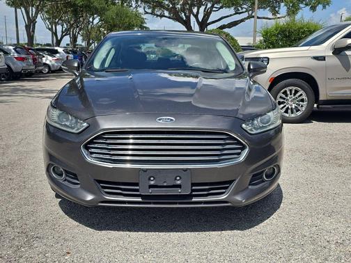 Magnetic 2016 Ford Fusion SE