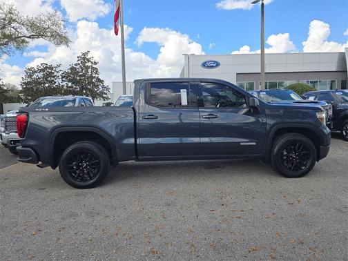 2022 GMC Sierra 1500 Limited Elevation