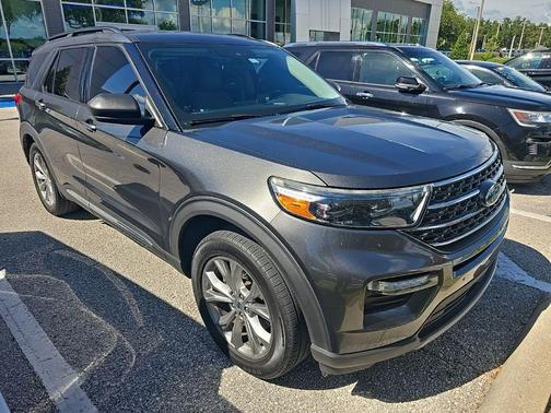 Gray Metallic 2020 Ford Explorer XLT