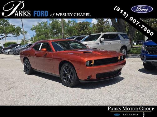 Sinamon Stick 2022 Dodge Challenger SXT