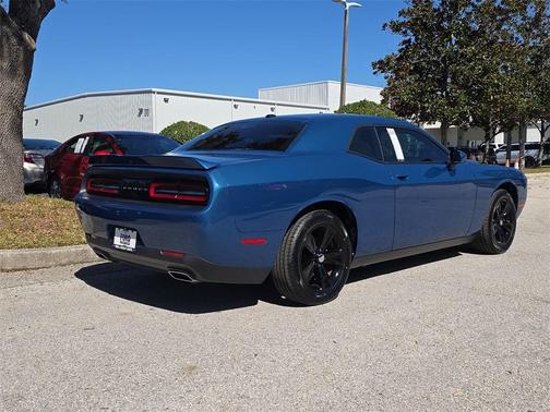 2021 Dodge Challenger SXT