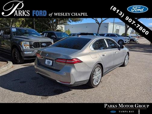 2025 BMW 530 i xDrive