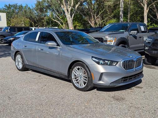 2025 BMW 530 i xDrive