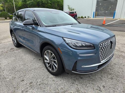 2023 Lincoln Corsair Standard