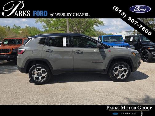 Sting Gray Clearcoat 2022 Jeep Compass Trailhawk