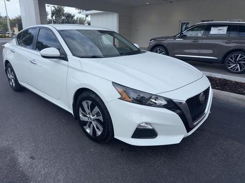 2022 Nissan Altima 2.5 S