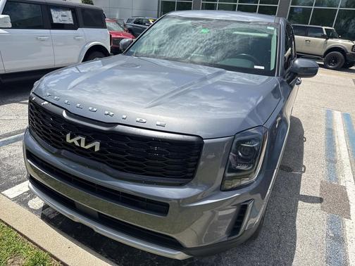 2022 Kia Telluride LX