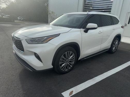 2021 Toyota Highlander Platinum