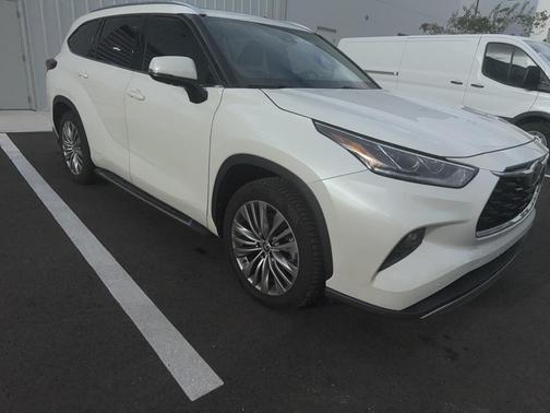 2021 Toyota Highlander Platinum