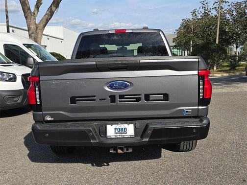 2023 Ford F-150 Lightning Pro