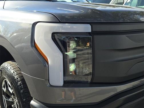 2023 Ford F-150 Lightning Pro