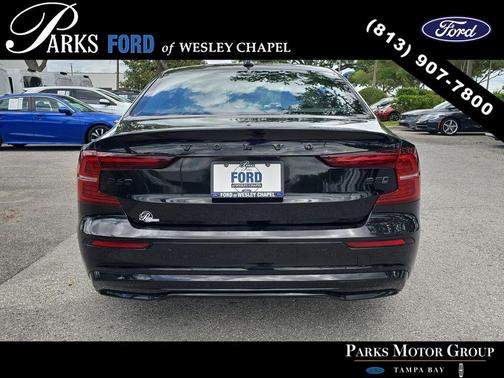 2024 Volvo S60 B5 Plus Black Edition