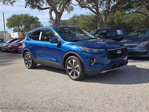 2023 Ford Escape Platinum