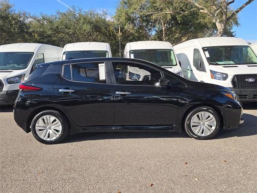 2023 Nissan Leaf S