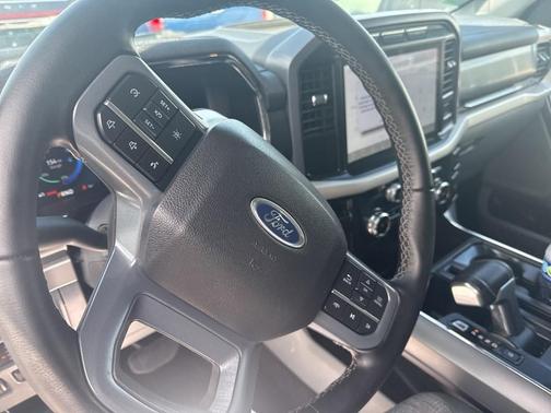 2023 Ford F-150 Lightning XLT