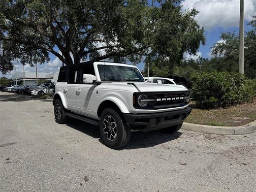 2024 Ford Bronco Outer Banks