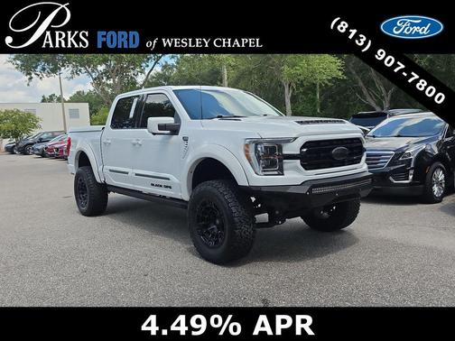 Oxford White 2023 Ford F-150 Lariat
