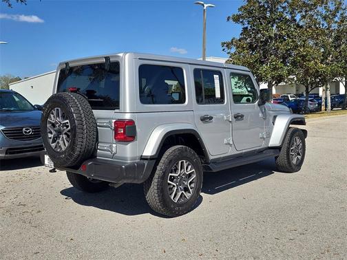 2024 Jeep Wrangler Sahara