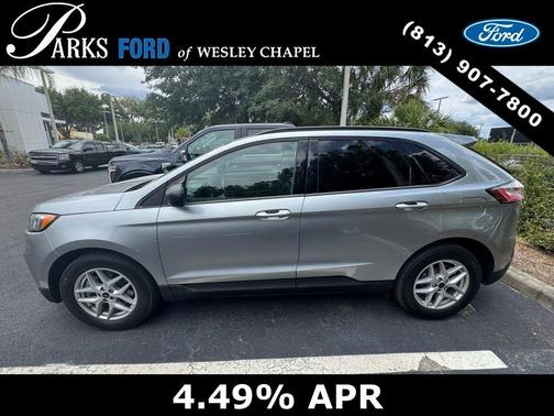 Silver Metallic 2023 Ford Edge SE