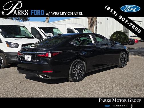 2022 Lexus ES 350 Base