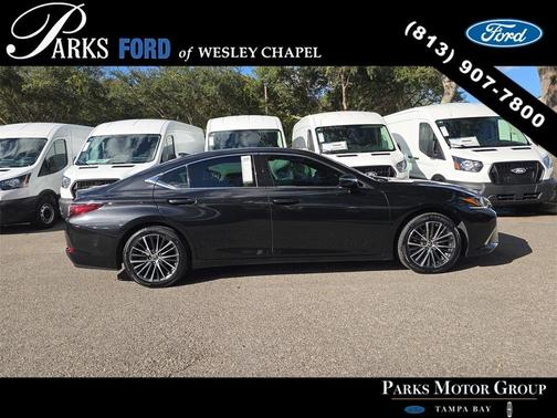 2022 Lexus ES 350 Base