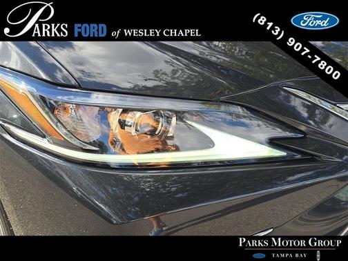 2022 Lexus ES 350 Base